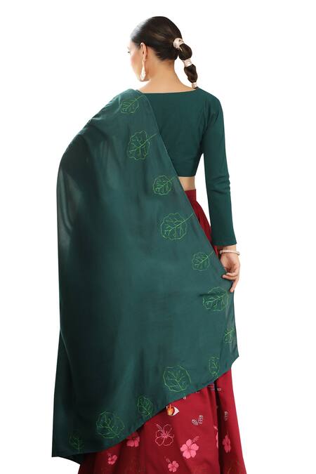 Pheeta Red Cotton, Muslin Embroidery Boat Neck Mala Hand Painted Lehenga Set Online at Aza Fashions Pheeta_Red Cotton, Muslin Embroidery Boat Neck Mala Hand Painted Lehenga Set_Online_at_Aza_Fashions