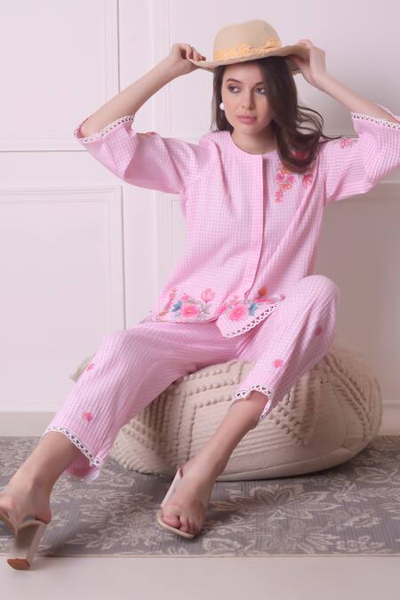 Surabhi Arya_Pink Cotton Embroidery Round Neck Checkered Floral Patchwork Shirt And Pant Set _Online_at_Aza_Fashions