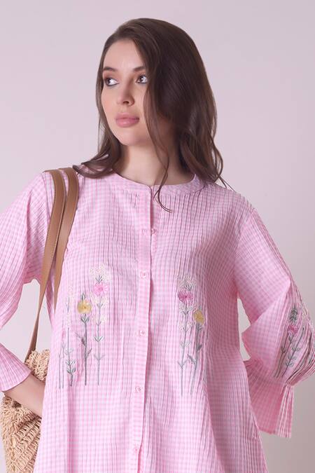 Buy_Surabhi Arya_Pink Cotton Embroidery Collared Flower Bloom Shirt 