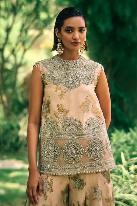 Shop Bhumika Sharma Pink Organza, Net Embroidery Sylvia Flower Print Short Kurta With Sharara Online at Aza Fashions Shop_Bhumika Sharma_Pink Organza, Net Embroidery Sylvia Flower Print Short Kurta With Sharara _Online_at_Aza_Fashions