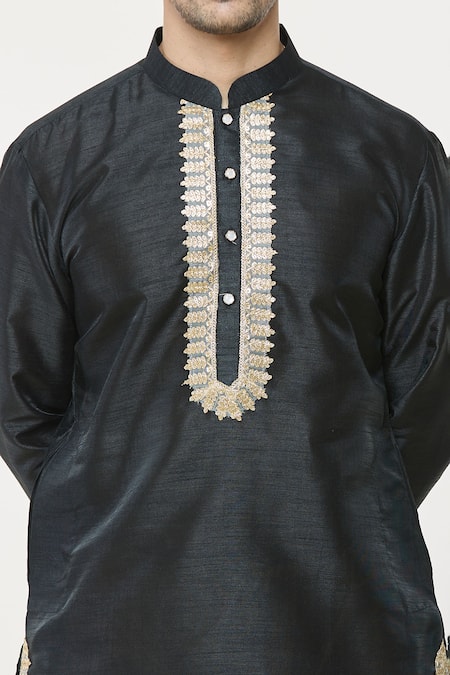 Arihant Rai Sinha_Black , Chanderi Embroidery Floral Lace Embellished Kurta Set _at_Aza_Fashions