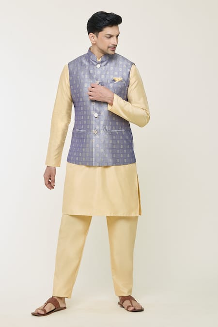 Arihant Rai Sinha Flower Woven Bundi & Kurta Set 