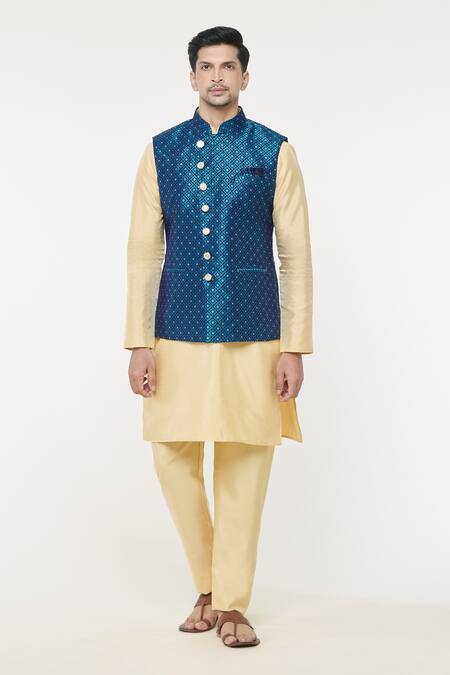 Arihant Rai Sinha_Blue Jacquard, Silk Diamonds Woven Bundi Set _Online_at_Aza_Fashions