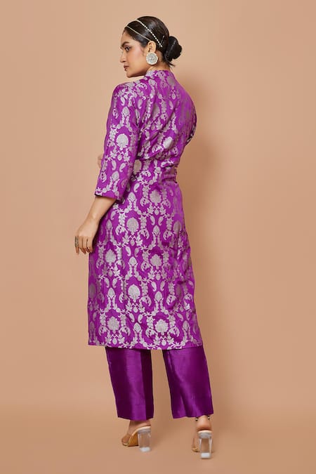 Vishwa By Pinki Sinha Banarasi Silk Woven Kurta With Pant 