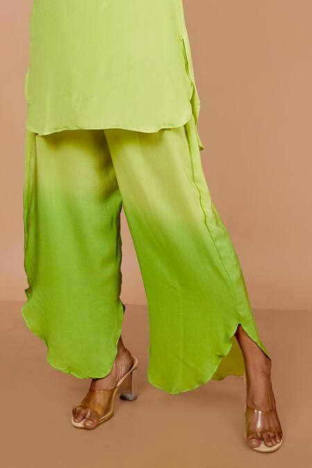 Vishwa By Pinki Sinha_Green Crepe Collared High-low Kurta With Ombre Petal Pant _at_Aza_Fashions