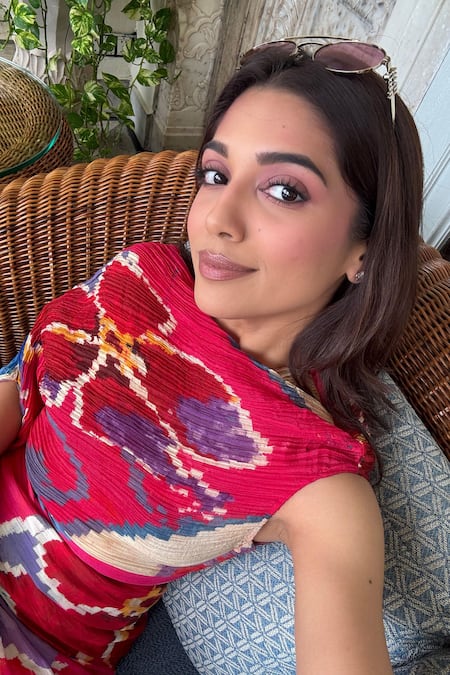 Buy_Saaksha & Kinni_Pink Silk Off-shoulder Kathy Ikat Print Dress 