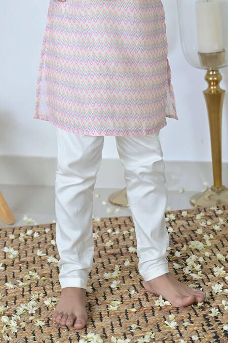 The Plum Bum_Beige Cotton, Linen Chevron Pattern Kurta With Pant _Online_at_Aza_Fashions