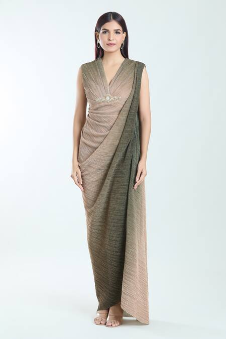 Tarun Tahiliani_Green Tulle Brooches V-neck Embroidered Detailed Ombre Dress _Online_at_Aza_Fashions