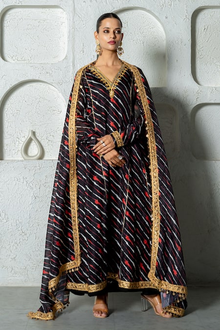 Yuvraani Jaipur_Black Kota Doria, Cotton Patti, Embroidery Work Detailed Anarkali Set _Online_at_Aza_Fashions