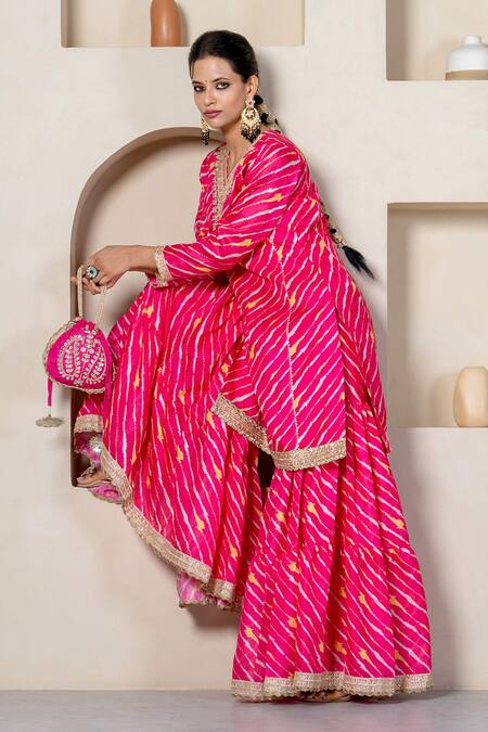 Yuvraani Jaipur_Pink Kota Doria, Cotton Stripe Printed Kurta Sharara Set With Potli Bag _at_Aza_Fashions