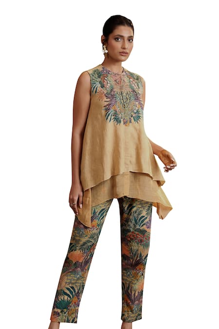 Shop Soup By Sougat Paul Beige Cotton Cut Work Keyhole Neck Kaira Floral Embroidered Kurta And Pant Set Online at Aza Fashions Shop_Soup By Sougat Paul_Beige Cotton Cut Work Keyhole Neck Kaira Floral Embroidered Kurta And Pant Set _Online_at_Aza_Fashions
