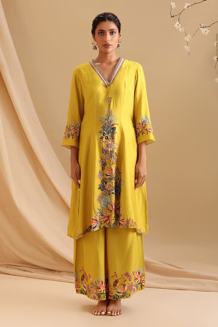 Buy_Soup By Sougat Paul_Yellow Chanderi Embroidery, Sequins V-neck Eraya Flower Vine Kurta With Pant _Online_at_Aza_Fashions