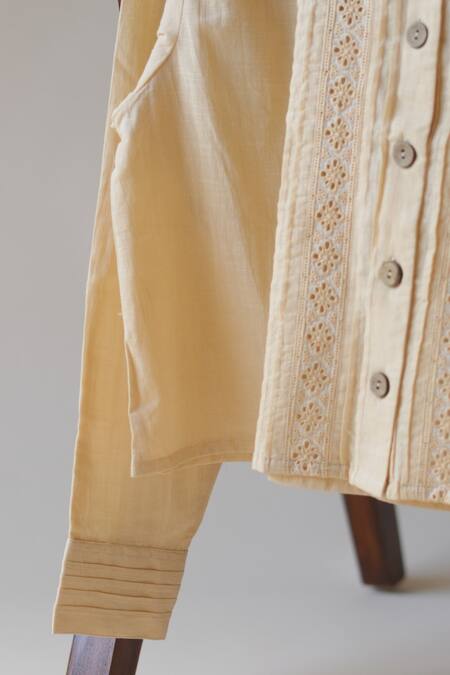 Banera_Peach Cotton Embroidery, Cut Work Collared Elanor Threadwork Bodice Top _at_Aza_Fashions