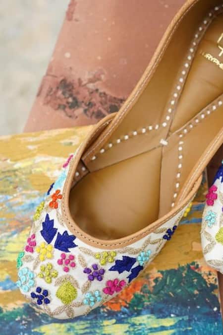Loryphilory Satrangi Blossom Embroidered Juttis 