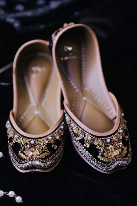 Loryphilory Floral Zardozi Embroidered Juttis 