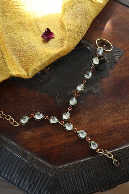 Paisley Pop Kundan Vine Embellished Hathphool 