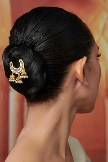 Paisley Pop Gold Plated Pearls Noor Kundan Embellished Braid Pin Online at Aza Fashions Paisley Pop_Gold Plated Pearls Noor Kundan Embellished Braid Pin _Online_at_Aza_Fashions