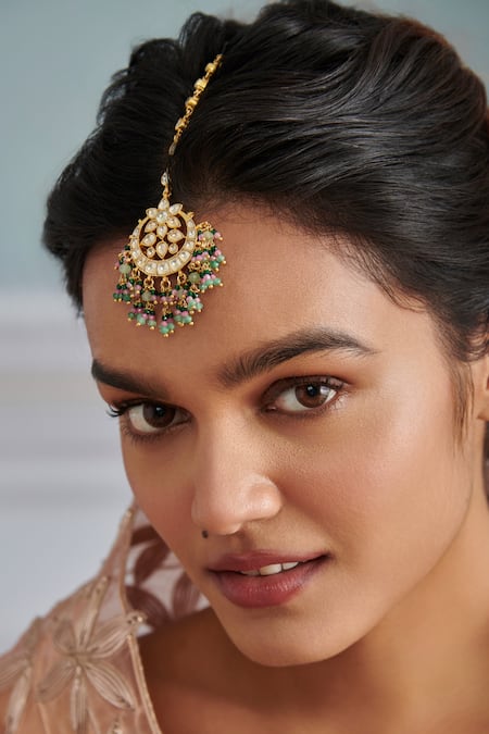 Buy Paisley Pop Multi Color Floral Kundan Carved Maangtikka Online at Aza Fashions Buy_Paisley Pop_Multi Color Floral Kundan Carved Maangtikka _Online_at_Aza_Fashions