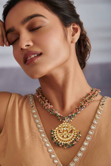 Paisley Pop_Multi Color Kundan Flower Motif Pendant Necklace _Online_at_Aza_Fashions