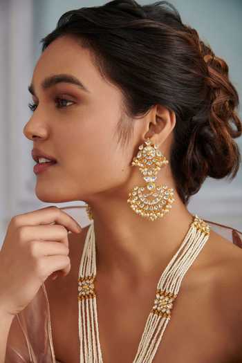 Shop_Paisley Pop_Gold Plated Pearls, Zari Flower Motif Kundan Pendant Necklace Set _Online_at_Aza_Fashions