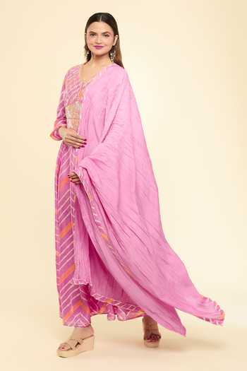 Buy_Samyukta Singhania_Pink Chanderi Gota Patti Leheriya Pattern Embroidered Anarkali With Dupatta_Online_at_Aza_Fashions