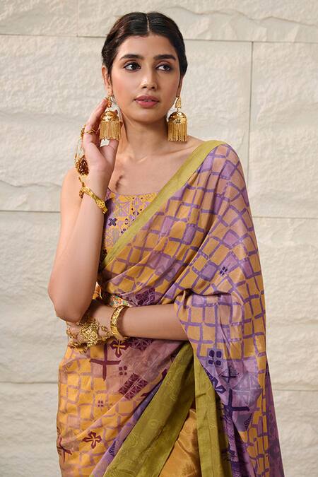 Saundh_Green Saree 100% Viscose Printed Geometric With Unstitched Blouse Piece_at_Aza_Fashions