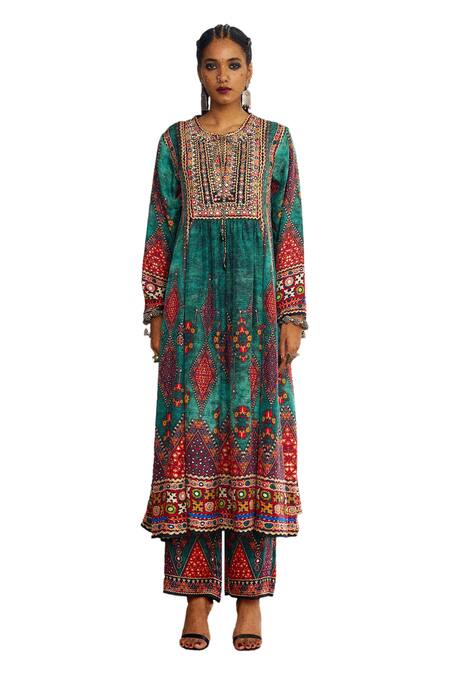 Rajdeep Ranawat_Green Silk Embroidery Round Neck Anisha Printed Long Kurta _Online_at_Aza_Fashions