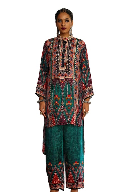 Rajdeep Ranawat_Blue Silk Embroidery Mandarin Collar Baaka Printed Asymmetric Kurta _Online_at_Aza_Fashions