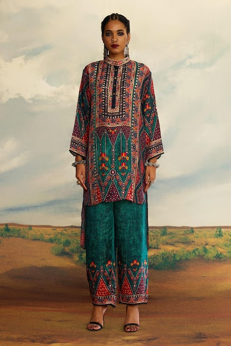 Buy_Rajdeep Ranawat_Blue Silk Embroidery Mandarin Collar Baaka Printed Asymmetric Kurta _Online_at_Aza_Fashions