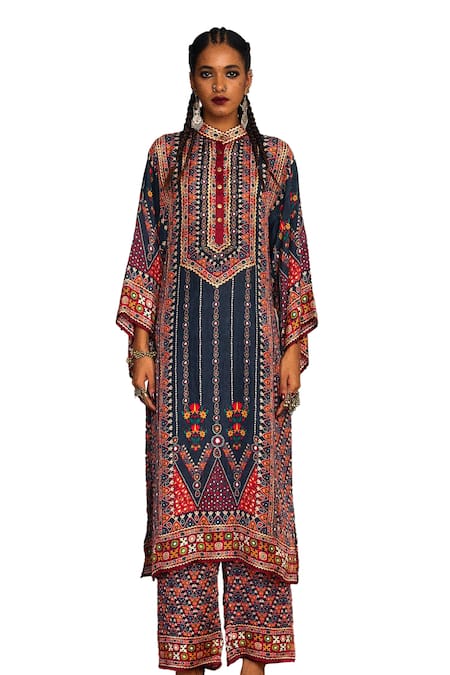 Rajdeep Ranawat_Grey Silk Embroidery Bandeau Neck Gayatri Printed Long Kurta _Online_at_Aza_Fashions