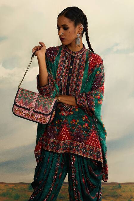 Buy_Rajdeep Ranawat_Green Silk Embroidery Bandeau Neck Chanel Phool Jahan Print And Tunic 