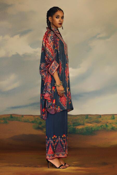 Shop_Rajdeep Ranawat_Grey Silk Embroidery Bandeau Neck Kamara Bloom Mural Print And Tunic _Online_at_Aza_Fashions