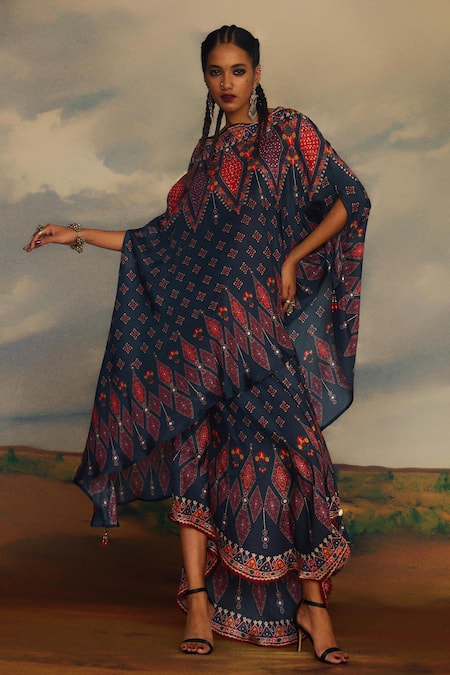 Rajdeep Ranawat Grey Silk Print Saharan Bloom Boat Neck Kamini And Embroidered Tunic With Skirt 