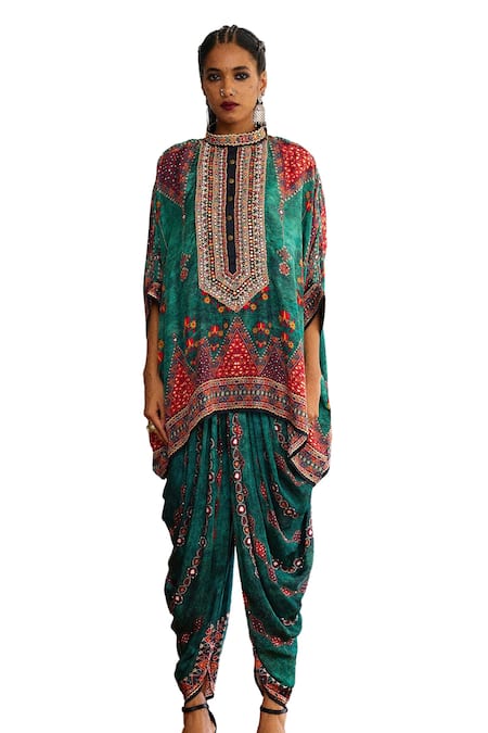 Rajdeep Ranawat_Green Silk Mirrors, Embroidery Bandeau Neck And Thread Kurta _Online_at_Aza_Fashions