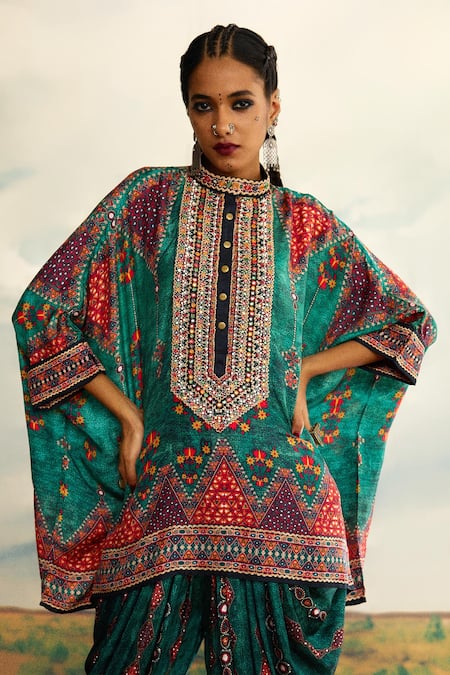 Shop_Rajdeep Ranawat_Green Silk Mirrors, Embroidery Bandeau Neck And Thread Kurta 