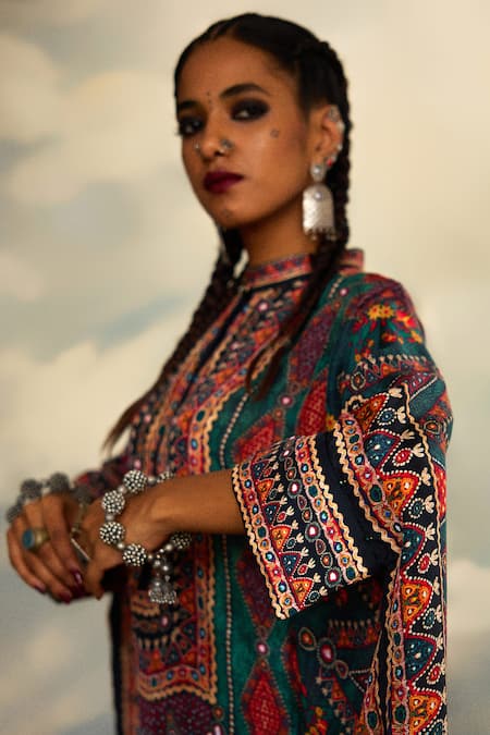 Shop Rajdeep Ranawat Green Silk Embroidery, Mirrors Bandeau Neck Placket Tunic Shop_Rajdeep Ranawat_Green Silk Embroidery, Mirrors Bandeau Neck Placket Tunic