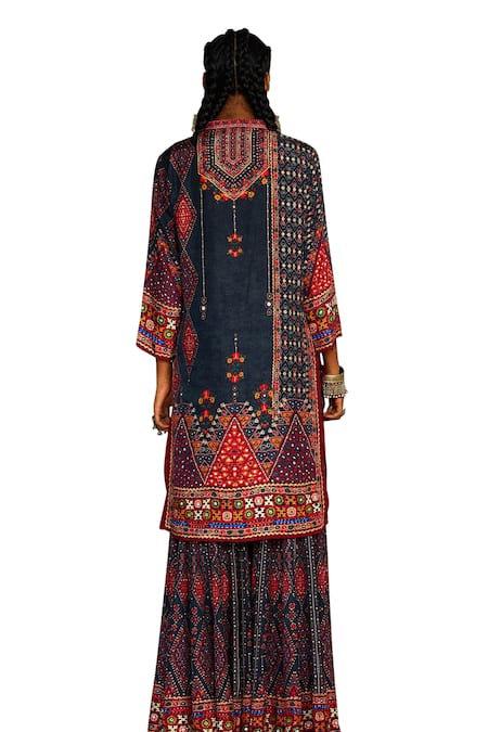 Buy Rajdeep Ranawat Grey Silk Mirrors, Embroidery Bandeau Neck Radha Printed Straight Kurta Buy_Rajdeep Ranawat_Grey Silk Mirrors, Embroidery Bandeau Neck Radha Printed Straight Kurta