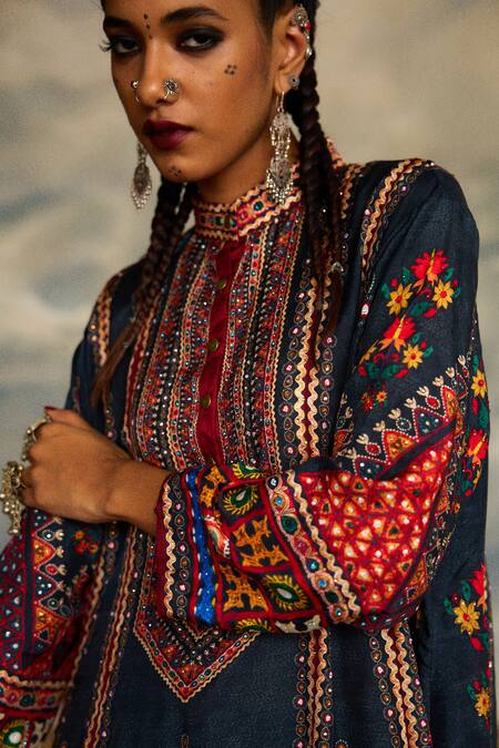 Rajdeep Ranawat_Grey Silk Embroidery Bandeau Neck Ada Anarkali _at_Aza_Fashions