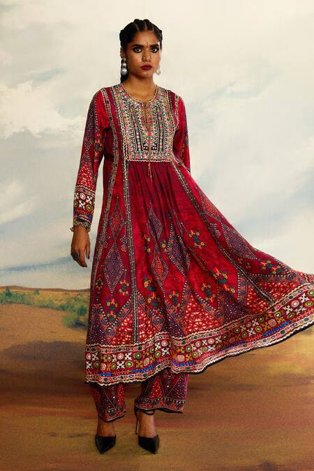 Buy_Rajdeep Ranawat_Red Silk Embroidery Round Neck Anisha Anarkali 