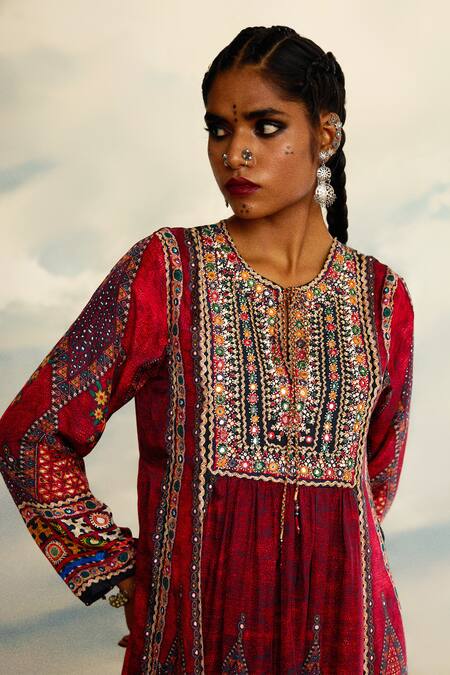 Shop_Rajdeep Ranawat_Red Silk Embroidery Round Neck Anisha Anarkali 