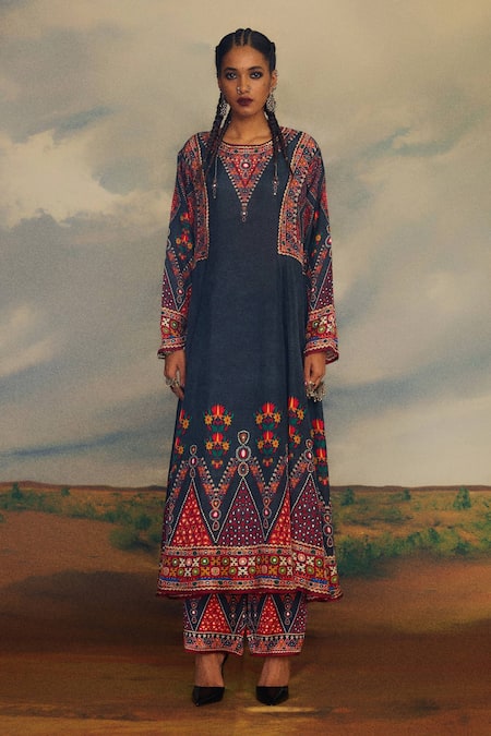 Buy Rajdeep Ranawat Grey Silk Mirrors, Embroidery Boat Neck Amelia Tribal Print Kurta Online at Aza Fashions Buy_Rajdeep Ranawat_Grey Silk Mirrors, Embroidery Boat Neck Amelia Tribal Print Kurta _Online_at_Aza_Fashions