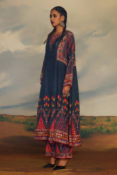 Shop Rajdeep Ranawat Grey Silk Mirrors, Embroidery Boat Neck Amelia Tribal Print Kurta Online at Aza Fashions Shop_Rajdeep Ranawat_Grey Silk Mirrors, Embroidery Boat Neck Amelia Tribal Print Kurta _Online_at_Aza_Fashions