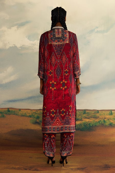 Shop_Rajdeep Ranawat_Red Silk Embroidery Bandeau Neck Champa Abstract Print Kurta _at_Aza_Fashions