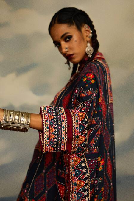 Buy_Rajdeep Ranawat_Grey Silk Embroidery, Mirrors Bandeau Neck Chanel Diamond Print Tunic 