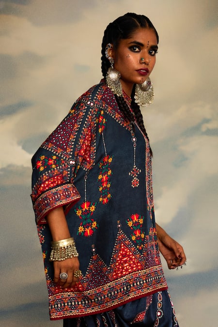 Rajdeep Ranawat_Grey Silk Beads, Embroidery Bandeau Neck Tribal Print Short Kaftan _at_Aza_Fashions