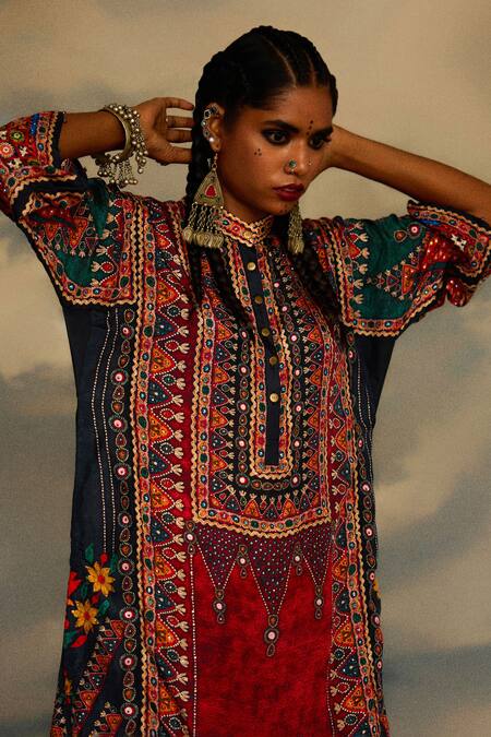 Shop_Rajdeep Ranawat_Multi Color Silk Beads Bandeau Neck Tribal Print Straight Kurta 