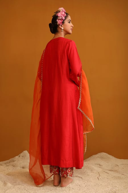 Omana By Ranjana Bothra Naaz Floral Thread Embroidered Kurta Pant Set 