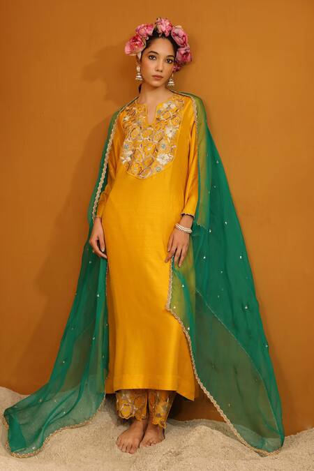 Omana By Ranjana Bothra_Yellow Bamboo, Silk Organza Embroidery, Zari Split Naaz Floral Kurta Pant Set _at_Aza_Fashions