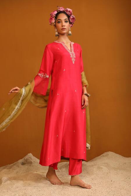 Buy_Omana By Ranjana Bothra_Pink Silk Organza, Bamboo Zari, Sequins, Embroidery Shehnaz Kurta Pant Set _Online_at_Aza_Fashions
