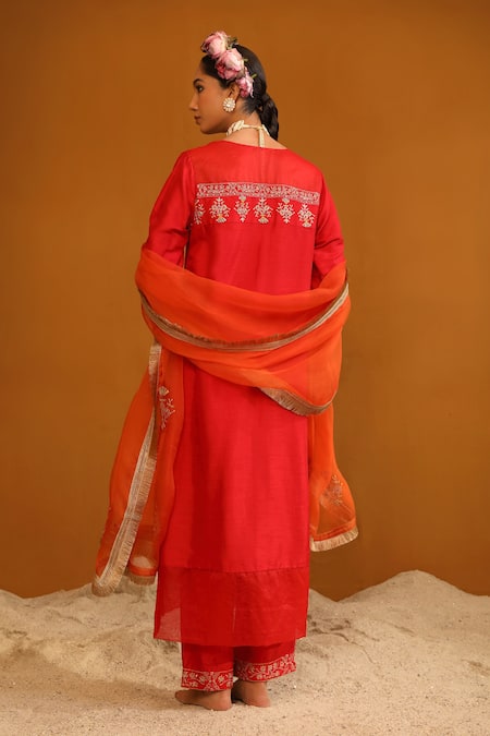 Omana By Ranjana Bothra Zeenat Zari Jaal Embroidered Kurta Pant Set 